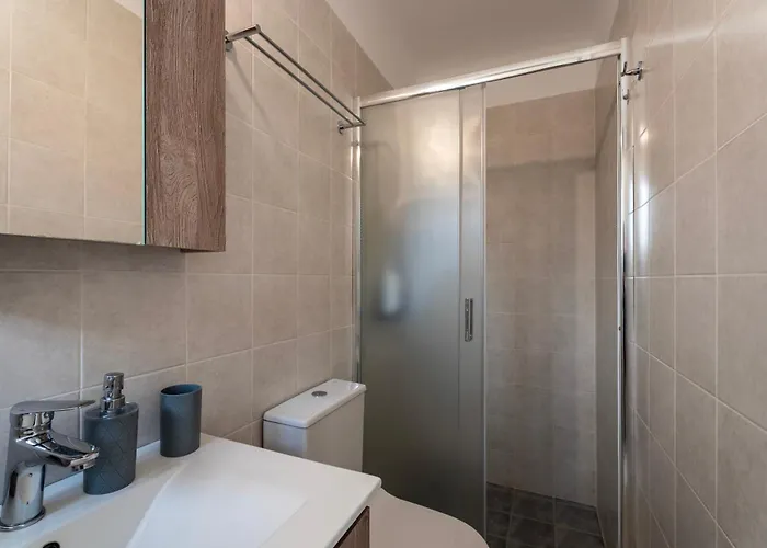 Ferienhaus Aloni Stone With Private Parking *