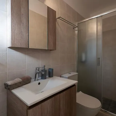 Dom wakacyjny Aloni Stone With Private Parking Lefkes (Paros)