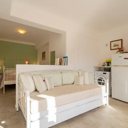 Aloni Stone With Private Parking Dom wakacyjny